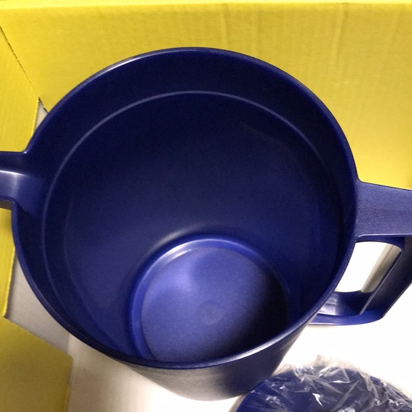 TUPPERWARE CLASSIC SHEER PITCHER - Picture 3 of 7